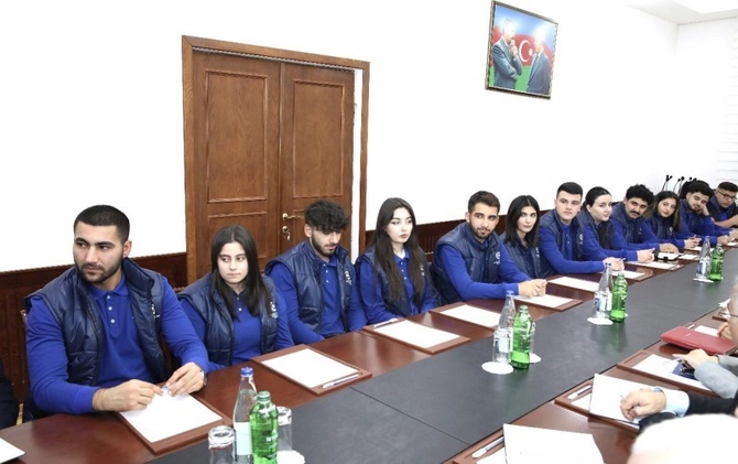 Azərbaycan Həmkarlar İttifaqları Konfederasiyasında könüllülərlə görüş oldu — FOTOLAR
