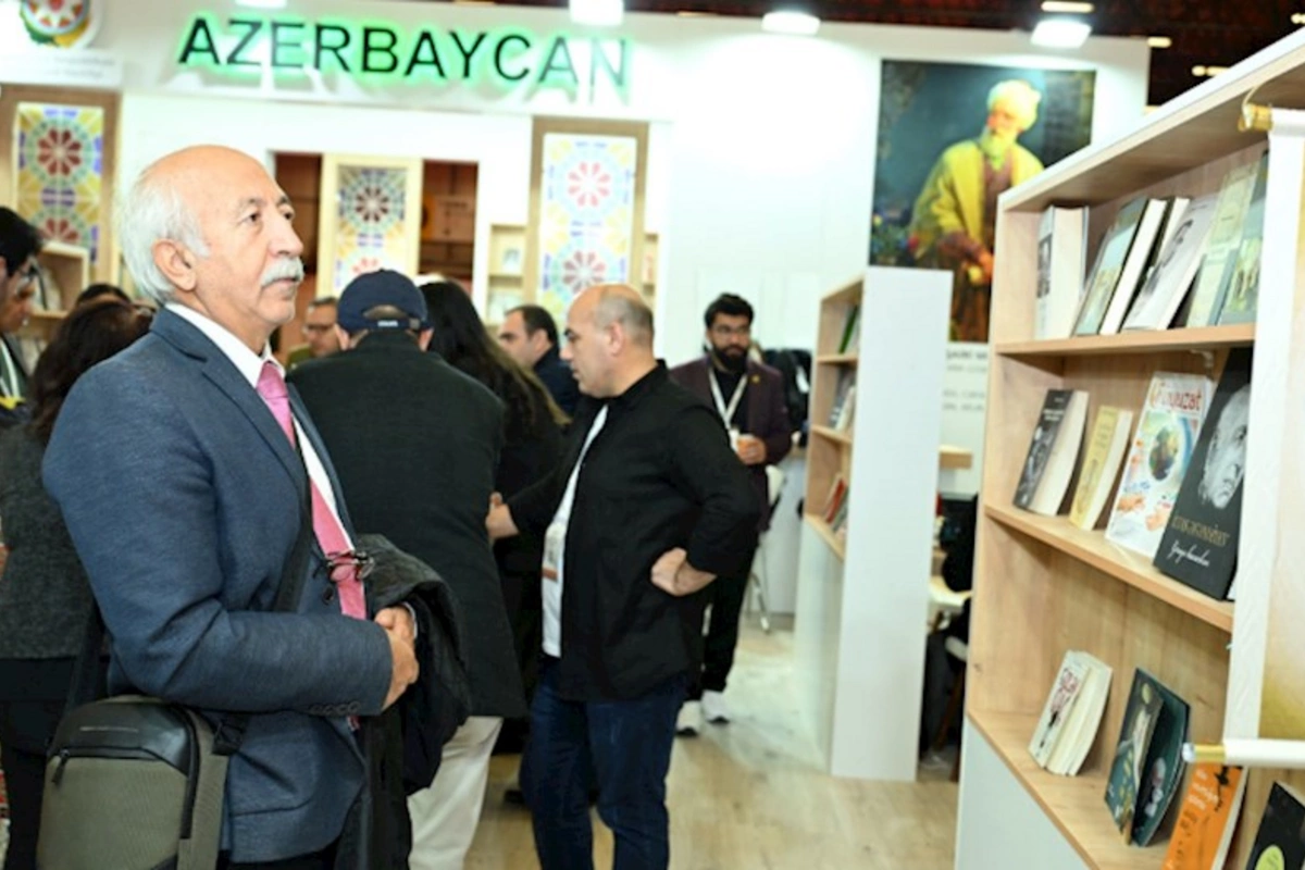 İstanbulda “Səninləyik, Türkiyə”kitabı, Heca dərgisinin xüsusi buraxılışının təqdimatı və konsert keçirilib — FOTOLAR