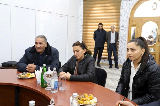Tənzilə Rüstəmxanlı növbəti dəfə Neftçala seçiciləri ilə görüşdü — FOTOLAR
