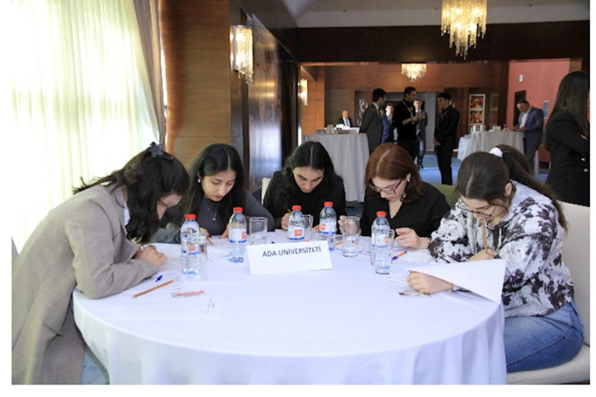 Tələbələr arasında “Qalib Azərbaycan” adlı II Hüquq Olimpiadası başlayıb — FOTOLAR