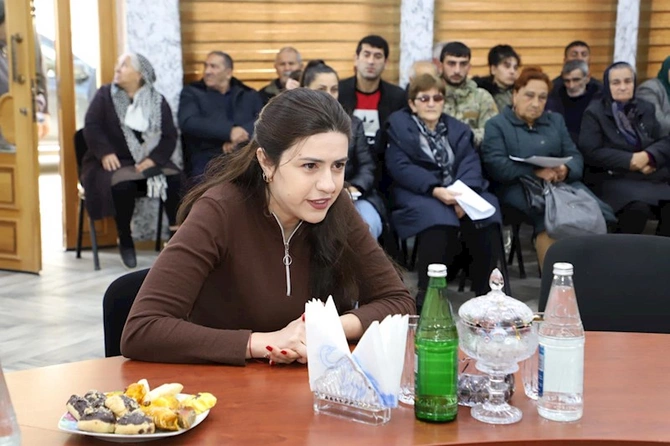 Tənzilə Rüstəmxanlı növbəti dəfə Neftçala seçiciləri ilə görüşdü — FOTOLAR