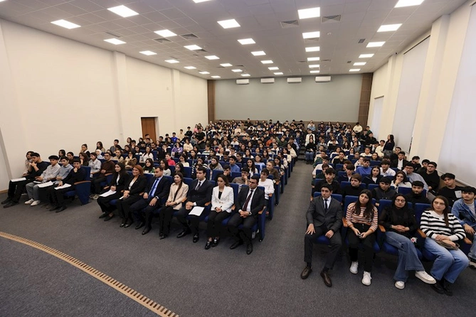 “Regional İnkişaf” İctimai Birliyi Xankəndidə gənclərlə görüş keçirib — FOTOLAR “Regional İnkişaf” İctimai Birliyi Xankəndidə gənclərlə görüş keçirib — FOTOLAR