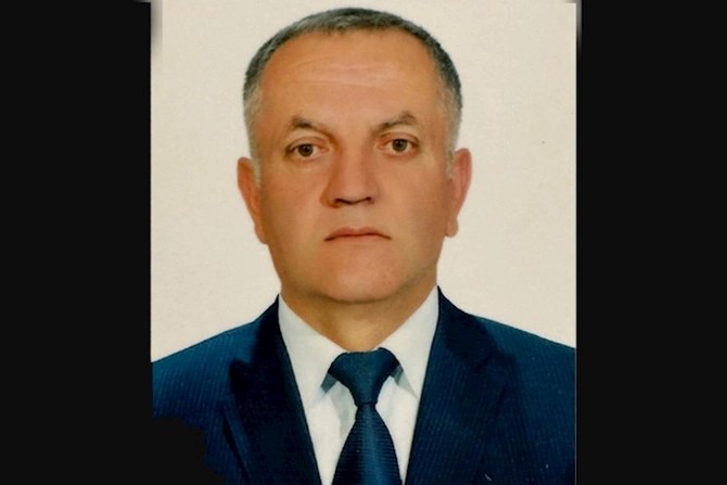 Vəzifəli şəxs qəfil vəfat etdi — FOTO