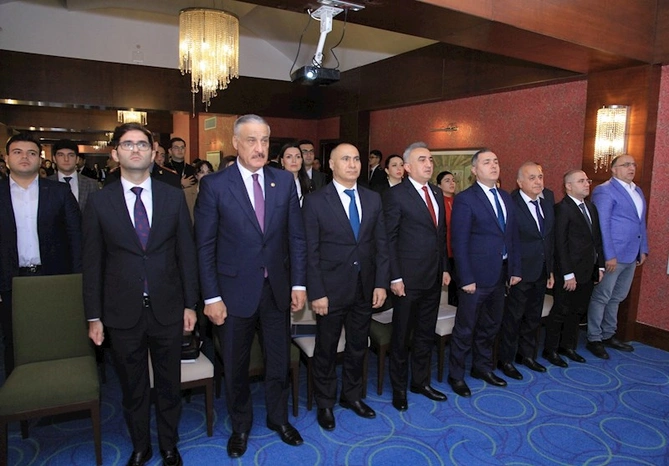 Tələbələr arasında “Qalib Azərbaycan” adlı II Hüquq Olimpiadası başlayıb — FOTOLAR Tələbələr arasında “Qalib Azərbaycan” adlı II Hüquq Olimpiadası başlayıb — FOTOLAR