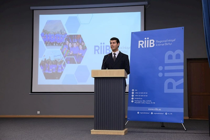 “Regional İnkişaf” İctimai Birliyi Xankəndidə gənclərlə görüş keçirib — FOTOLAR “Regional İnkişaf” İctimai Birliyi Xankəndidə gənclərlə görüş keçirib — FOTOLAR