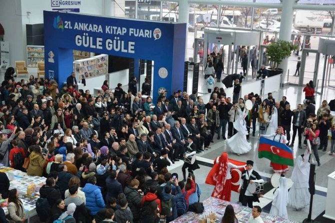 Azərbaycan Beynəlxalq Kitab Sərgisində Fəxri qonaq ölkəsidir — FOTOLAR