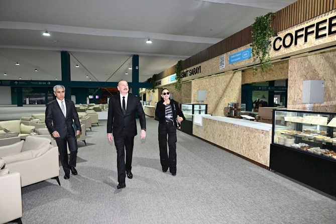 Prezident və xanımı Bakı Olimpiya Stadionunda — FOTOLAR (YENİLƏNDİ) Prezident və xanımı Bakı Olimpiya Stadionunda — FOTOLAR (YENİLƏNDİ)