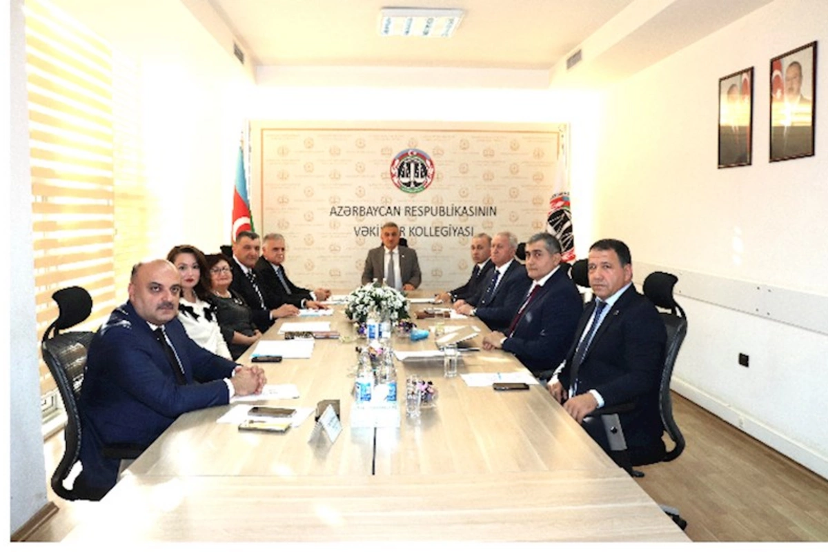 Vəkillər Kollegiyası Rəyasət Heyətinin növbəti iclası keçirildi — FOTOLAR