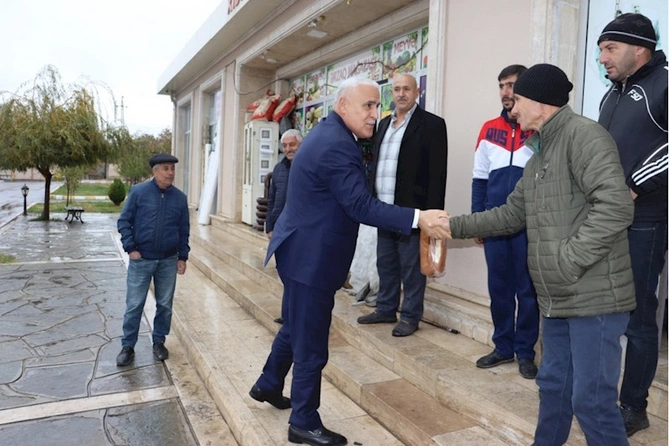 Milli Məclisin deputatı Vüqar Rəhimzadənin seçiciləri ilə növbəti görüşü olub — FOTOLAR
