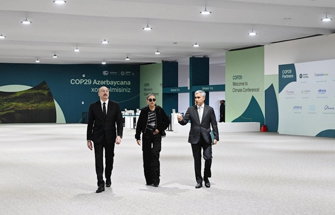 Prezident və xanımı Bakı Olimpiya Stadionunda — FOTOLAR (YENİLƏNDİ) Prezident və xanımı Bakı Olimpiya Stadionunda — FOTOLAR (YENİLƏNDİ)