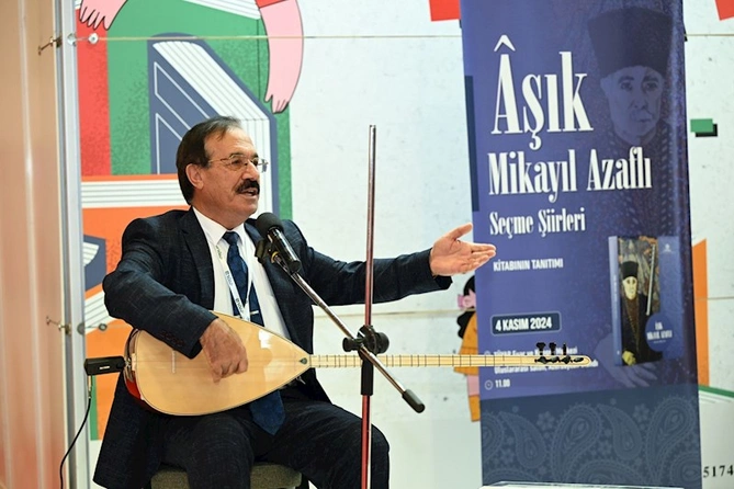 İstanbulda Aşıq Mikayıl Azaflı Seçilmiş şeirlər və Azərbaycan nağılları kitablarının təqdimatı keçirilib — FOTOLAR