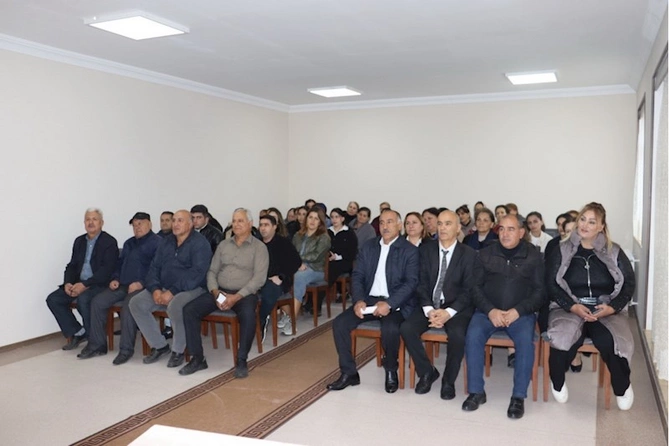 Milli Məclisin deputatı Vüqar Rəhimzadənin seçiciləri ilə növbəti görüşü olub — FOTOLAR