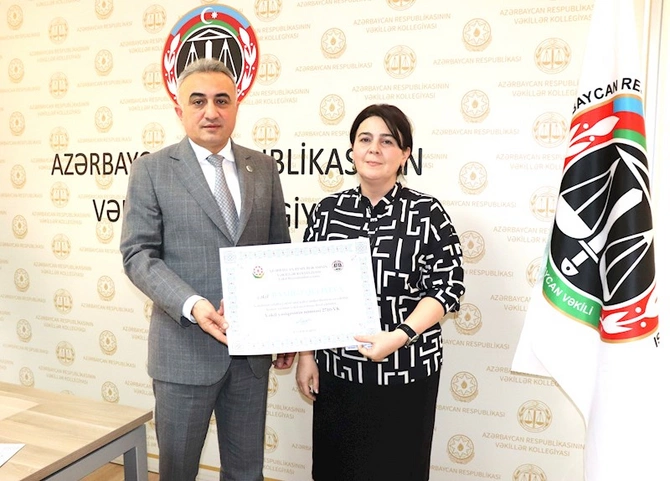 Vəkillər Kollegiyası Rəyasət Heyətinin növbəti iclası keçirildi — FOTOLAR Vəkillər Kollegiyası Rəyasət Heyətinin növbəti iclası keçirildi — FOTOLAR