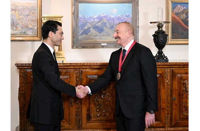 İlham Əliyevə “Çingiz Aytmatov” ordeni təqdim edildi — FOTOLAR (YENİLƏNİB)