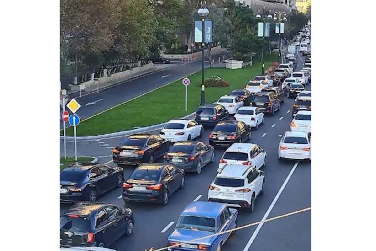 Hazırda 19 yolda tıxac var — SİYAHI