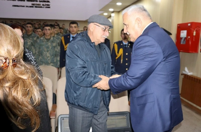 Şəhidlərimizin xatirəsi Azərbaycan xalqının yaddaşında əbədi yaşayacaq — FOTOLAR Şəhidlərimizin xatirəsi Azərbaycan xalqının yaddaşında əbədi yaşayacaq — FOTOLAR
