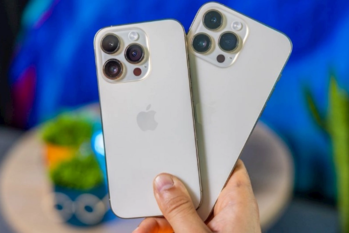 Apple telefonunu cərəyana taxılan zaman partladı — FOTO