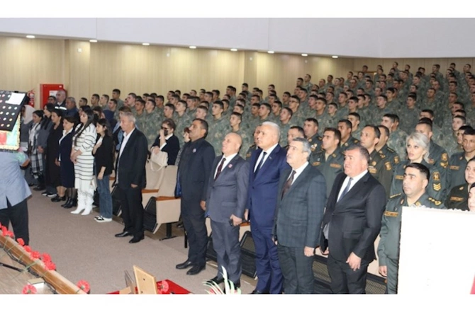 Şəhidlərimizin xatirəsi Azərbaycan xalqının yaddaşında əbədi yaşayacaq — FOTOLAR Şəhidlərimizin xatirəsi Azərbaycan xalqının yaddaşında əbədi yaşayacaq — FOTOLAR