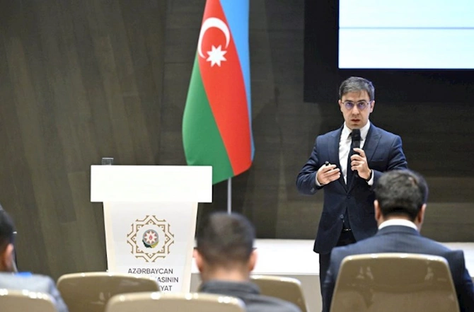 Media nümayəndələri üçün COP29 ərəfəsində seminar keçirildi — FOTOLAR Media nümayəndələri üçün COP29 ərəfəsində seminar keçirildi — FOTOLAR