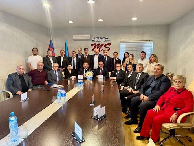 Mətbuat Şurasında Yeni Müsavat qəzetinin 35 illiyi ilə bağlı tədbir keçirilib — FOTOLAR Mətbuat Şurasında Yeni Müsavat qəzetinin 35 illiyi ilə bağlı tədbir keçirilib — FOTOLAR