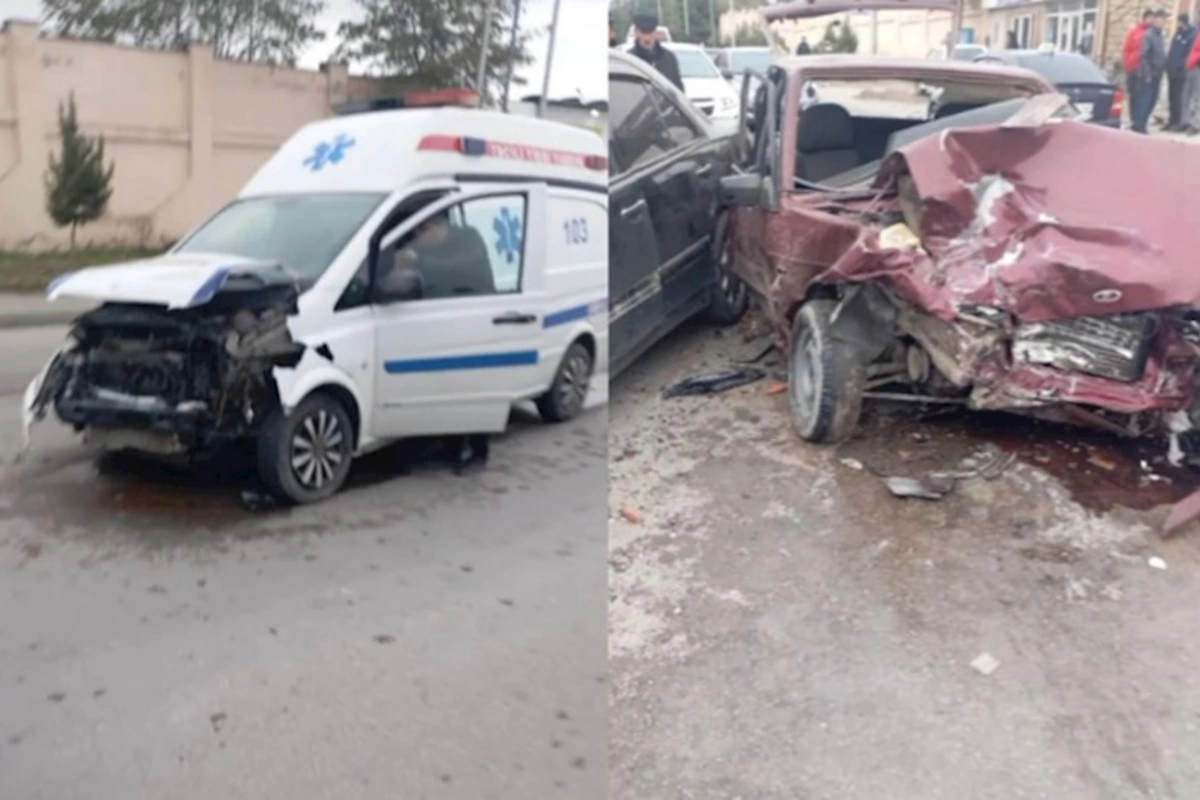 Təcili yardım maşını qəzaya uğradı: Həkim və üç nəfər xəsarət aldı
