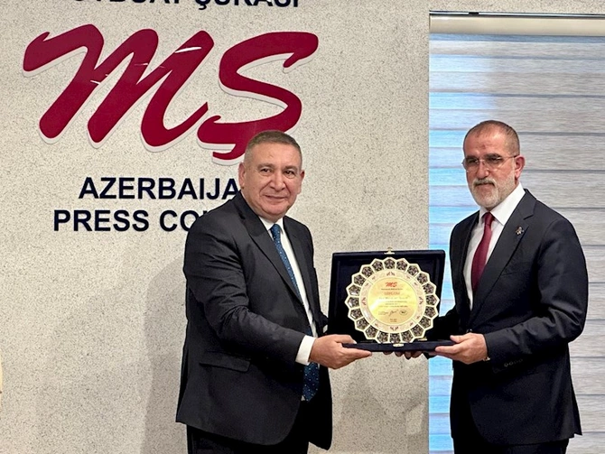 Mətbuat Şurasında Yeni Müsavat qəzetinin 35 illiyi ilə bağlı tədbir keçirilib — FOTOLAR Mətbuat Şurasında Yeni Müsavat qəzetinin 35 illiyi ilə bağlı tədbir keçirilib — FOTOLAR