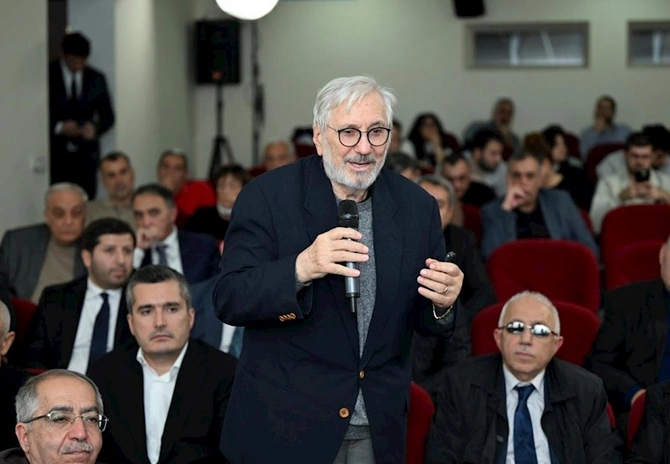 Mədəniyyət naziri film layihələri müsabiqəsinin qalibləri ilə görüşdü — FOTOLAR