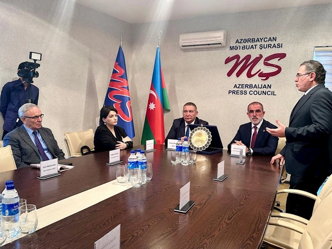 Mətbuat Şurasında Yeni Müsavat qəzetinin 35 illiyi ilə bağlı tədbir keçirilib — FOTOLAR Mətbuat Şurasında Yeni Müsavat qəzetinin 35 illiyi ilə bağlı tədbir keçirilib — FOTOLAR