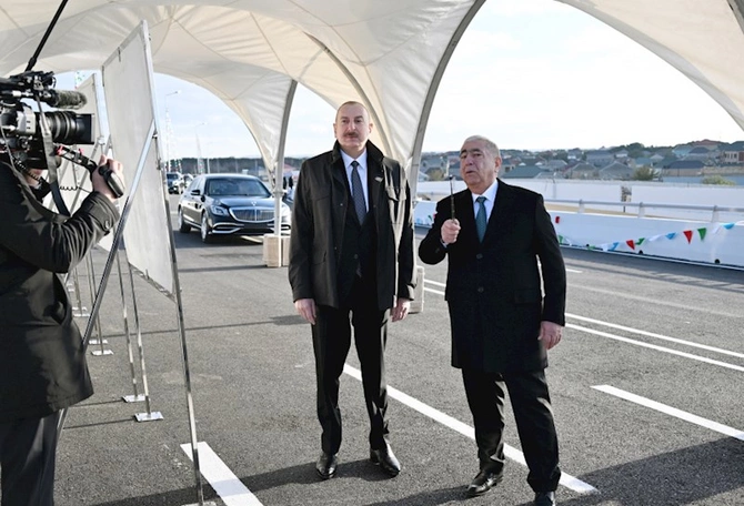 Prezident yeni yolun və parkın açılışında iştirak etdi — YENİLƏNDİ (FOTOLAR)