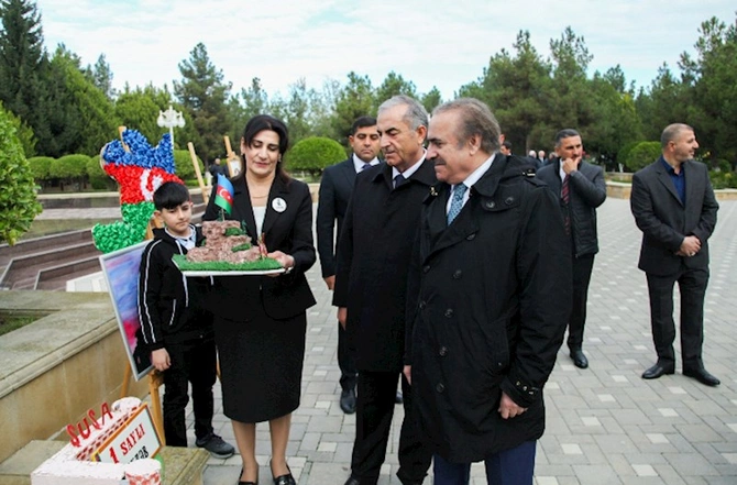 Hacıqabulda “8 Noyabr - Zəfər Günü” ilə əlaqədar ümumrayon tədbiri keçirildi — FOTOLAR