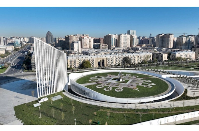 İlham Əliyev Zəfər parkının açılışında — FOTOLAR (YENİLƏNİB)