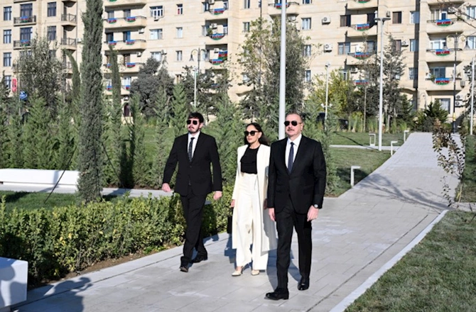 İlham Əliyev Zəfər parkının açılışında — FOTOLAR (YENİLƏNİB)