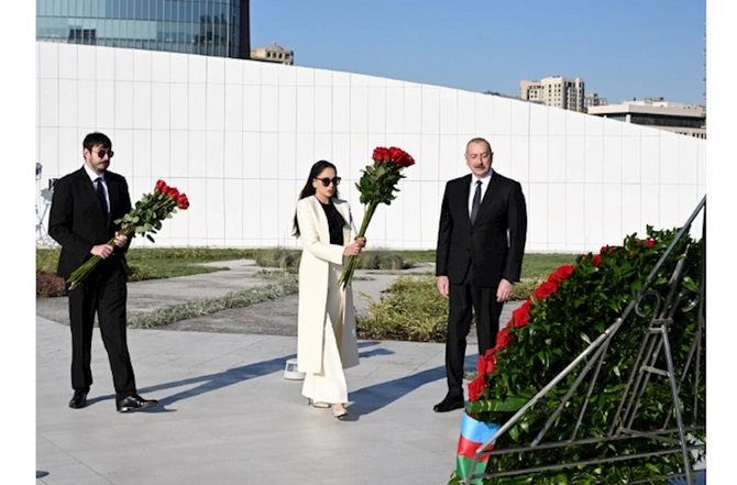 İlham Əliyev Zəfər parkının açılışında — FOTOLAR (YENİLƏNİB)