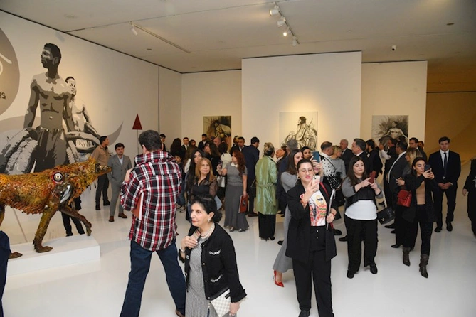 Leyla Əliyeva “Yenidən doğulmuş gözəllik” adlı sərgidə — FOTOLAR Leyla Əliyeva “Yenidən doğulmuş gözəllik” adlı sərgidə — FOTOLAR