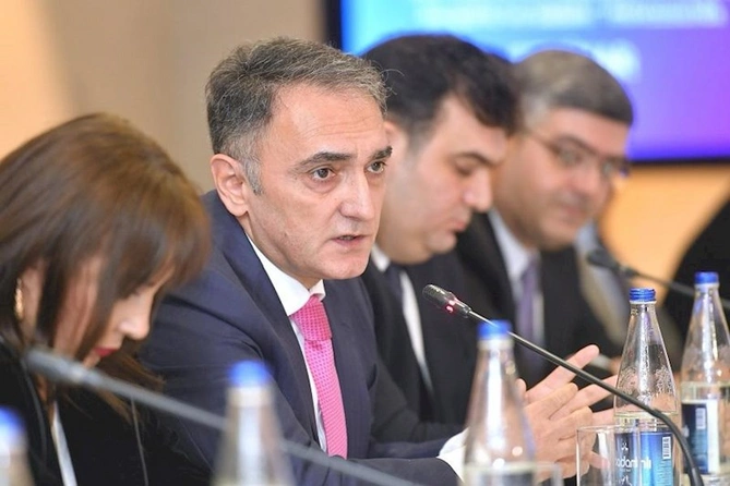 “Azərbaycan Respublikasında radio yayımın dünəni, bu günü və sabahı” mövzusunda seminar keçirilib — FOTOLAR