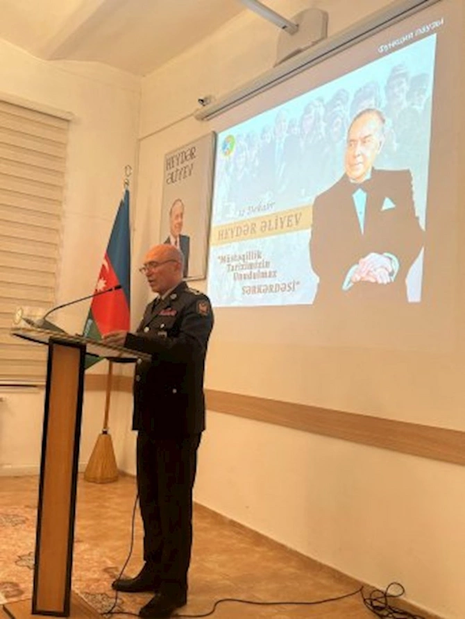 Ümummilli Lider Heydər Əliyevin vəfatının 21-ci ildönümü qeyd olunub — FOTOLAR