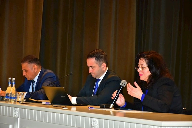 Musiqi müəllimlərinin peşə bacarıqlarının qiymətləndirilməsi ilə bağlı sessiya keçirilib — FOTOLAR