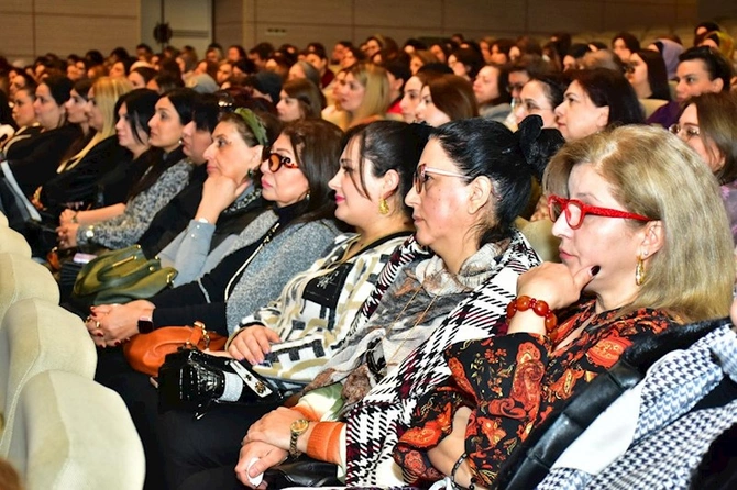 Musiqi müəllimlərinin peşə bacarıqlarının qiymətləndirilməsi ilə bağlı sessiya keçirilib — FOTOLAR