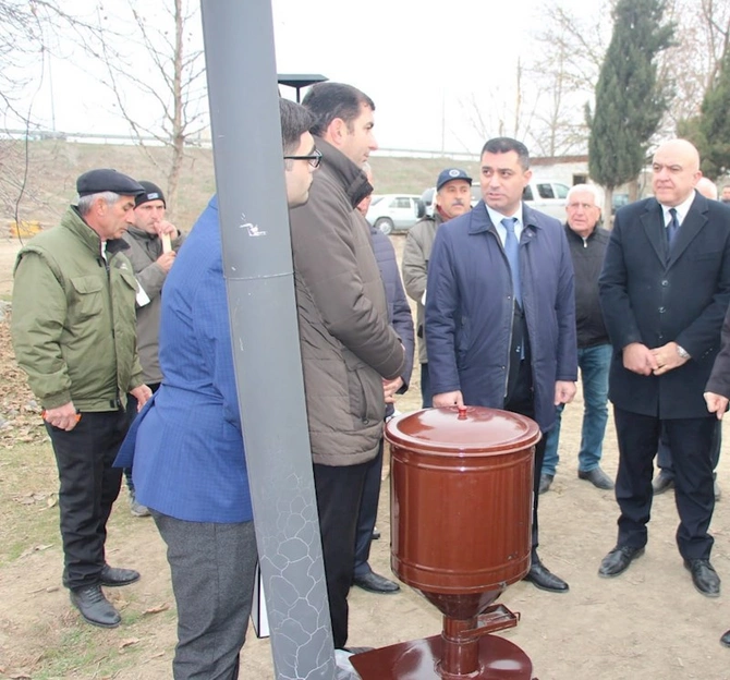 Yevlaxda yeni meşə salınır — FOTOLAR Yevlaxda yeni meşə salınır — FOTOLAR