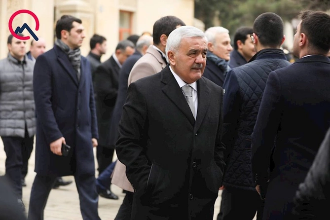 Dövlət və hökumət rəsmiləri ümummilli lider Heydər Əliyevin xatirəsini yad edirlər — FOTOLAR (YENİLƏNDİ)