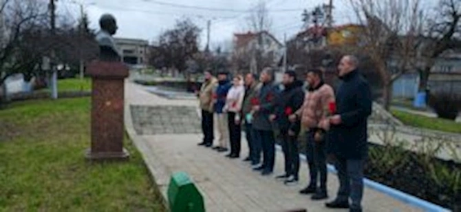 Ulu öndər Heydər Əliyev Moldovada anıldı — FOTOLAR