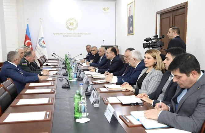 Müharibə, Əmək və Silahlı Qüvvələr Veteranları Təşkilatının nümayəndələri ilə görüş keçirilib — FOTOLAR