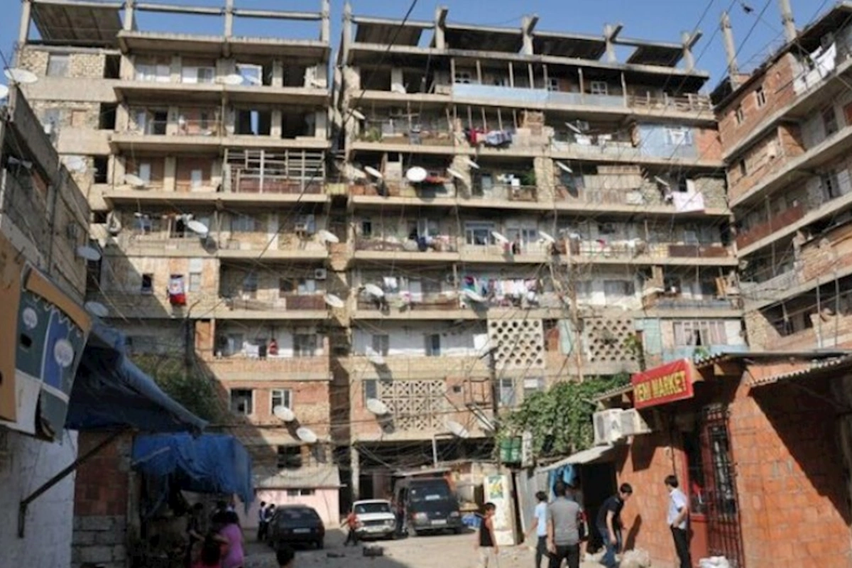 Bakıda 200-dən çox qəzalı binanın aqibəti necə olacaq? — VİDEO