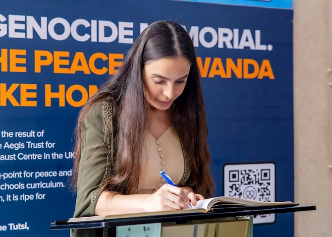 Leyla Əliyeva Kiqali Soyqırımı Memorialını ziyarət etdi — FOTOLAR Leyla Əliyeva Kiqali Soyqırımı Memorialını ziyarət etdi — FOTOLAR