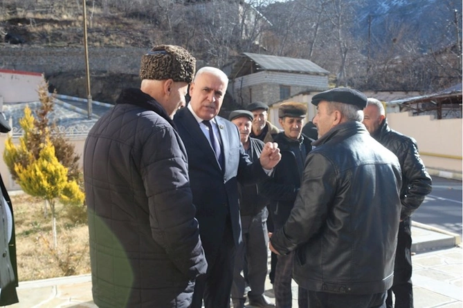 Millət vəkili Vüqar Rəhimzadə Ordubadda seçiciləri ilə növbəti görüşünü keçirib — FOTOLAR Millət vəkili Vüqar Rəhimzadə Ordubadda seçiciləri ilə növbəti görüşünü keçirib — FOTOLAR