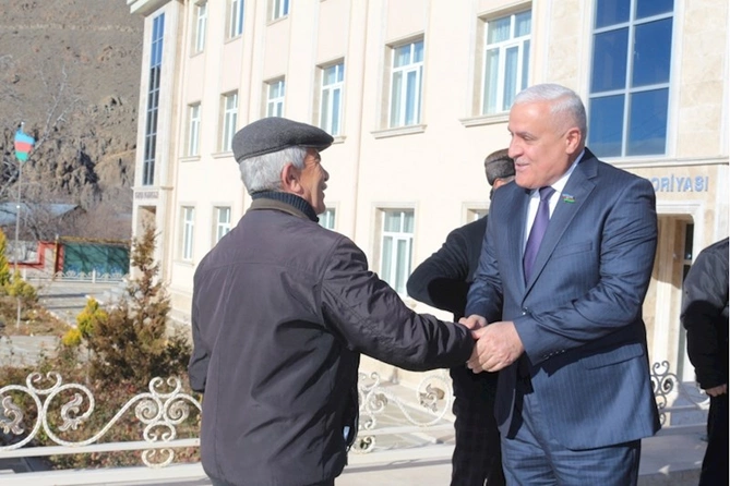 Millət vəkili Vüqar Rəhimzadə Ordubadda seçiciləri ilə növbəti görüşünü keçirib — FOTOLAR Millət vəkili Vüqar Rəhimzadə Ordubadda seçiciləri ilə növbəti görüşünü keçirib — FOTOLAR