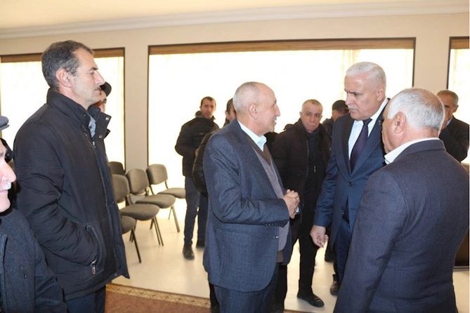Millət vəkili Vüqar Rəhimzadə Ordubadda seçiciləri ilə növbəti görüşünü keçirib — FOTOLAR Millət vəkili Vüqar Rəhimzadə Ordubadda seçiciləri ilə növbəti görüşünü keçirib — FOTOLAR