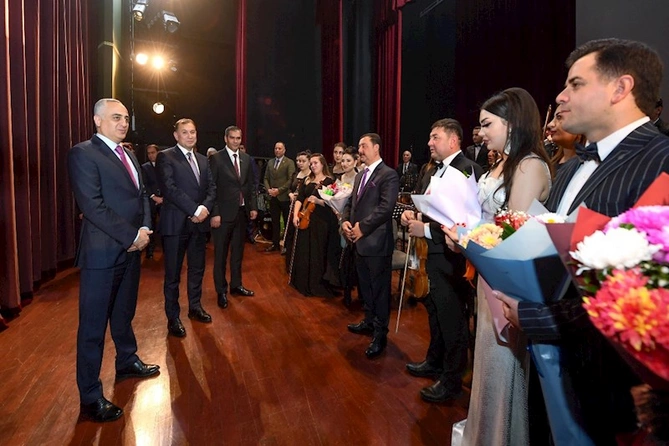 Naxçıvanda “Heydər Əliyev və Azərbaycan həmkarlar ittifaqları” mövzusunda konfrans keçirilib — FOTOLAR
