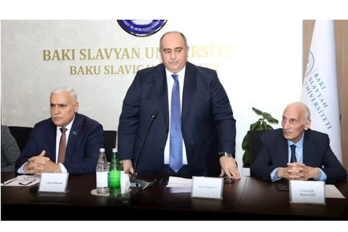 Bakı Slavyan Universitetində Şirməmməd Hüseynovun 100 illiyinə həsr olunmuş tədbir keçirilib — FOTOLAR