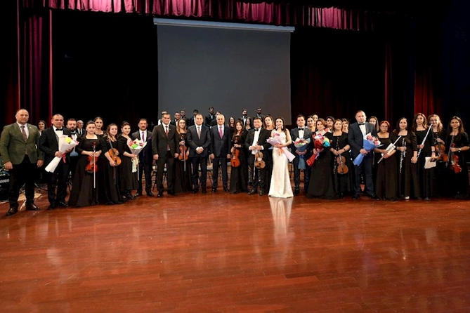 Naxçıvanda “Heydər Əliyev və Azərbaycan həmkarlar ittifaqları” mövzusunda konfrans keçirilib — FOTOLAR